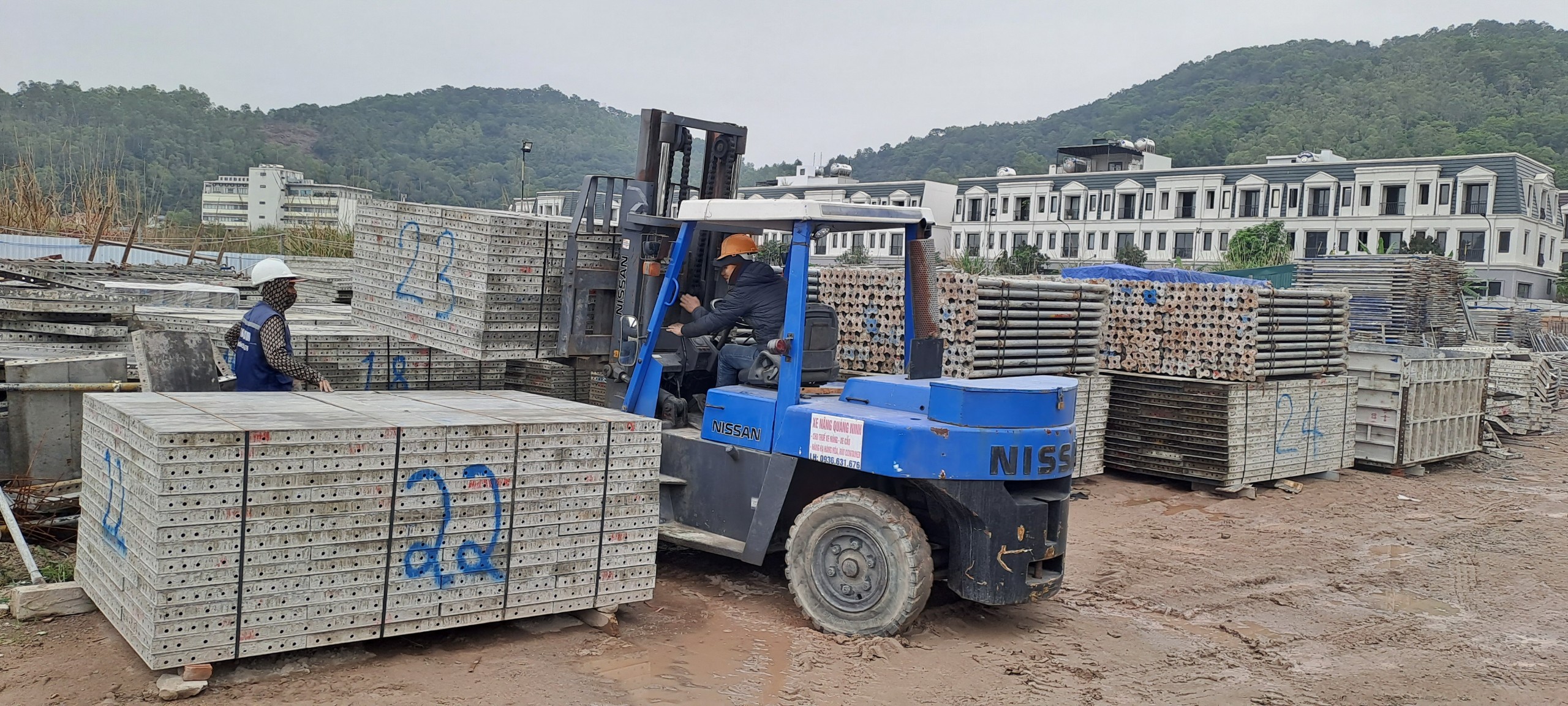 DỊCH VỤ BỐC XẾP, NÂNG HẠ HÀNG HÓA GIÁ RẺ TRỌN GÓI TẠI QUẢNG NINH