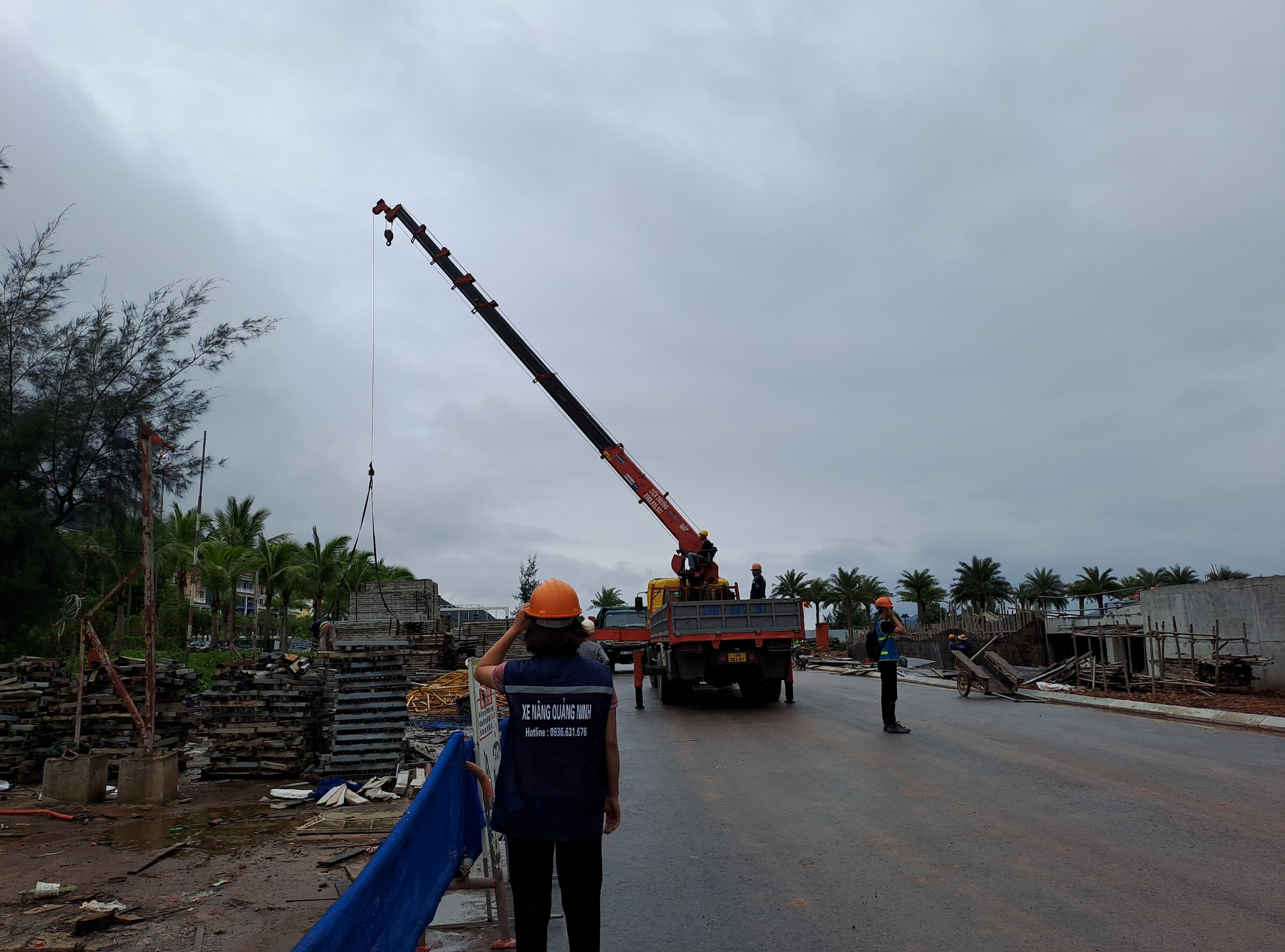 DỊCH VỤ THUÊ CẨU TRỌN GÓI GIÁ RẺ TẠI VÂN ĐỒN