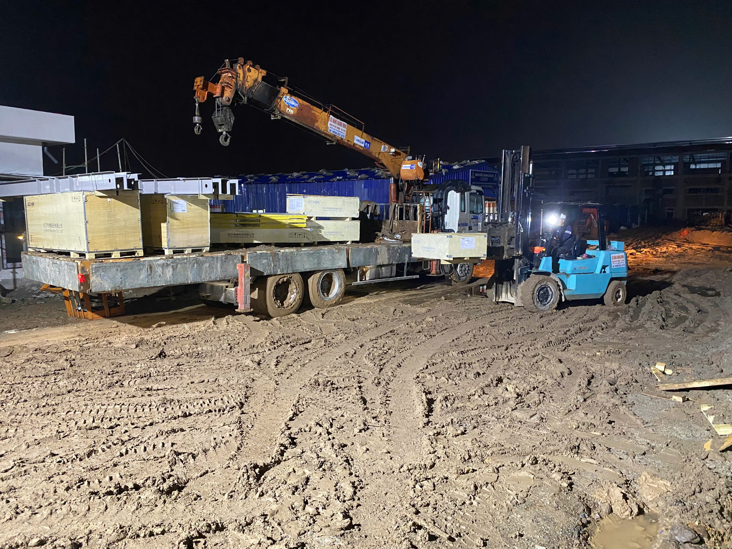 CHO THUÊ XE CẨU GIÁ RẺ TẠI KCN BẮC TIỀN PHONG (DEEP C QUẢNG NINH II), QUẢNG NINH